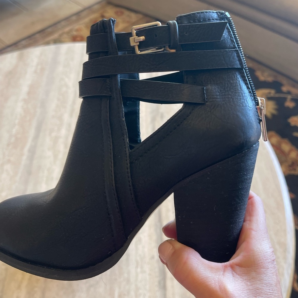 Call it Spring Magliano black ankle boots Sz 6